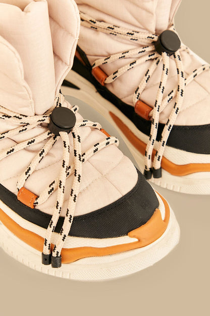 Off White Matelasse Puffy Boot